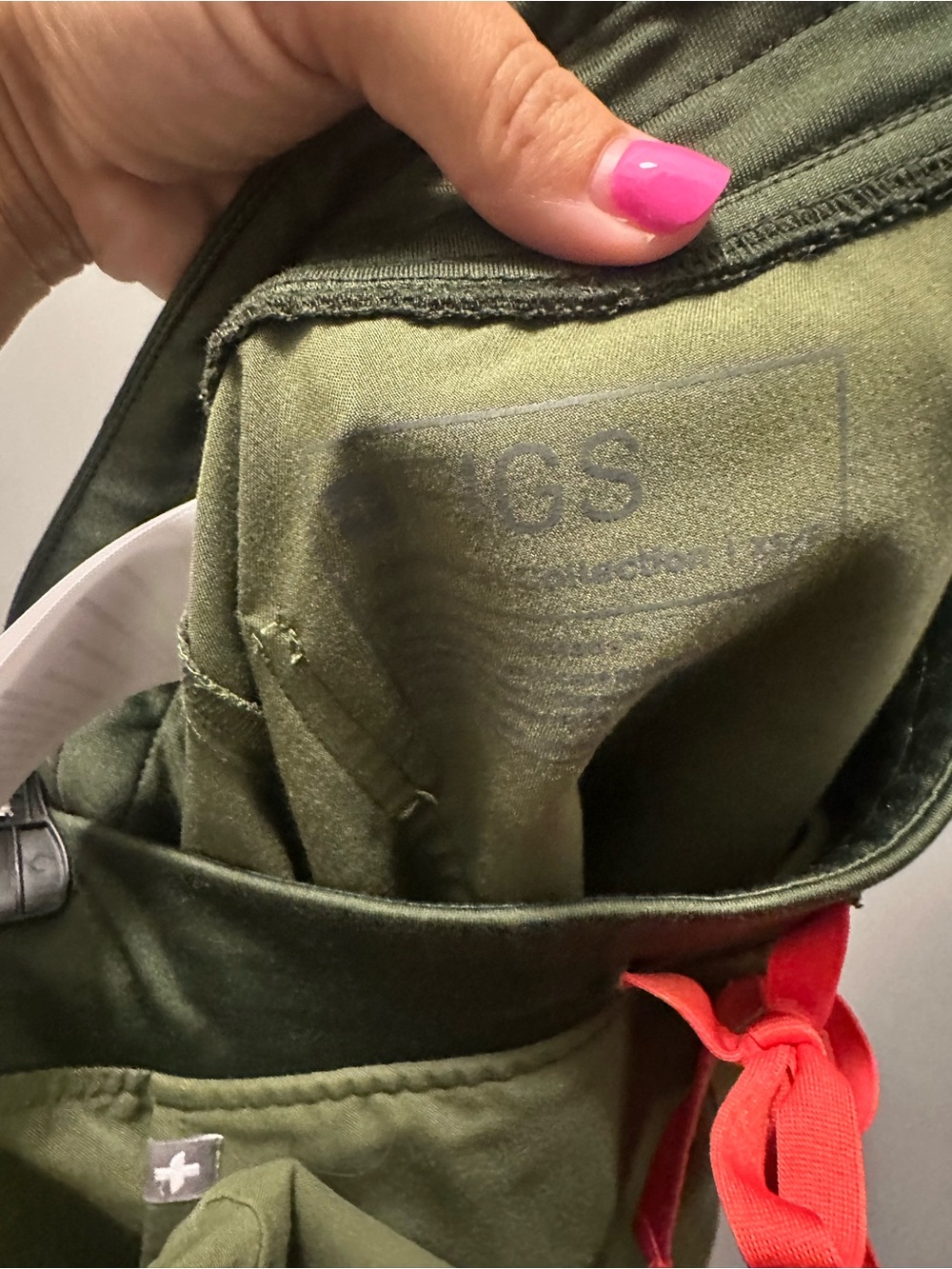 Figs Olive Green Women’s Pajama Scrub Set - V-Neck Top & Jogger Pants - Picture 7 of 7